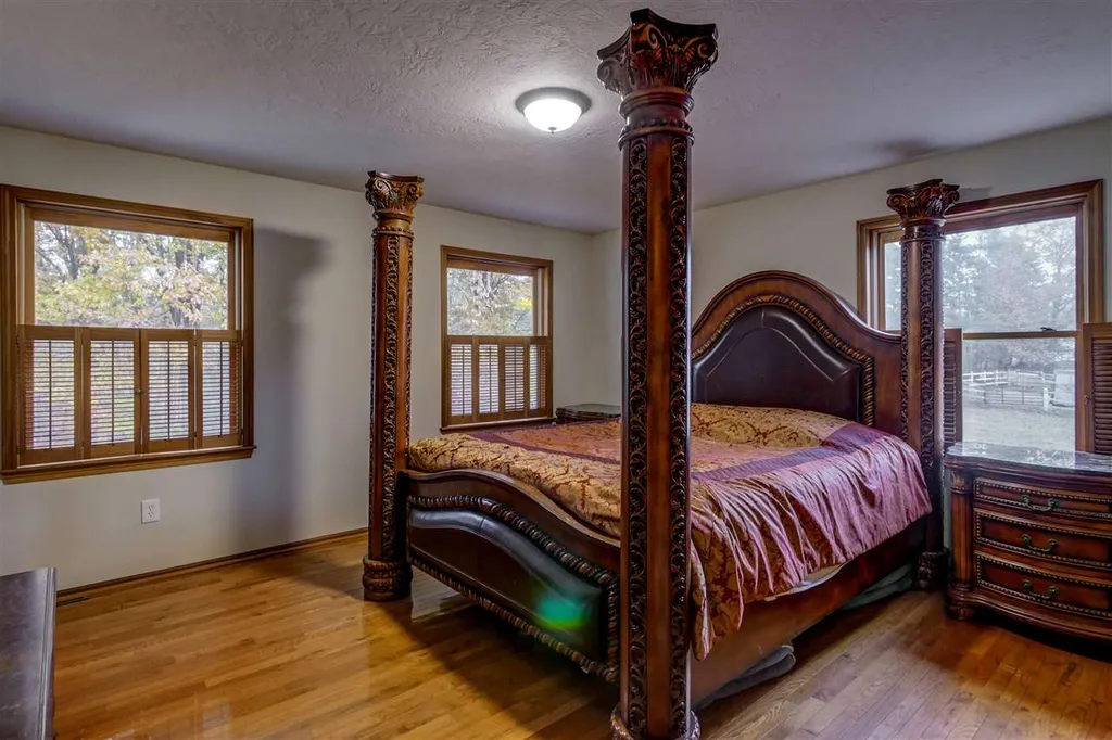 62 Towle Road Chester NH 03036