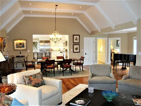 606 Wilmot Center Road New London NH 03257