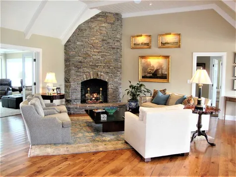 606 Wilmot Center Road New London NH 03257