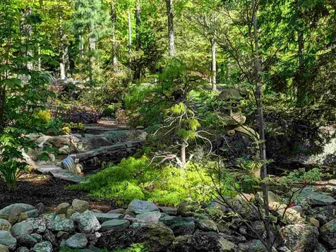 606 Wilmot Center Road New London NH 03257