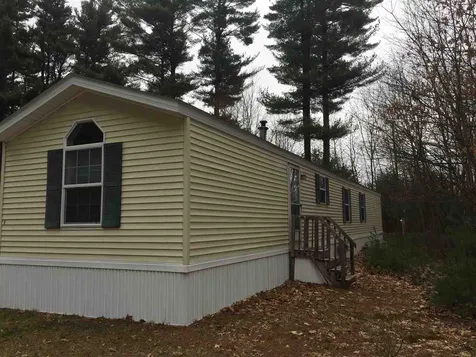 6 Colonial Village Somersworth NH 03878