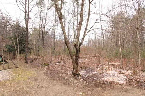 3 English Range Road Derry NH 03038