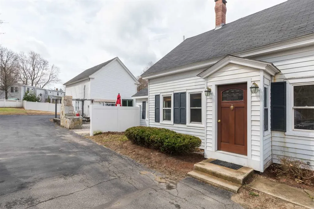 75 Central Avenue Dover NH 03820