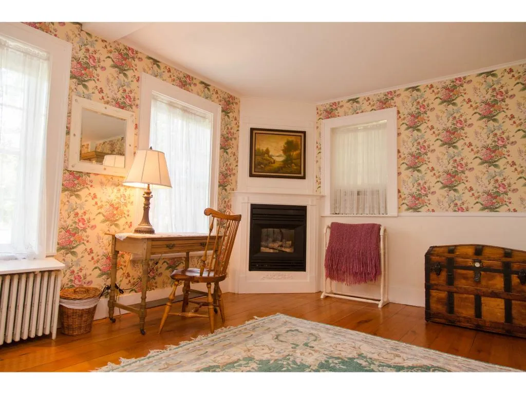 3587-3589 River Road Arlington VT 05250