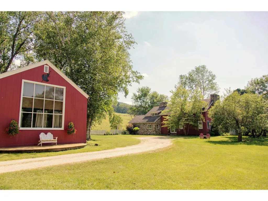 3587-3589 River Road Arlington VT 05250