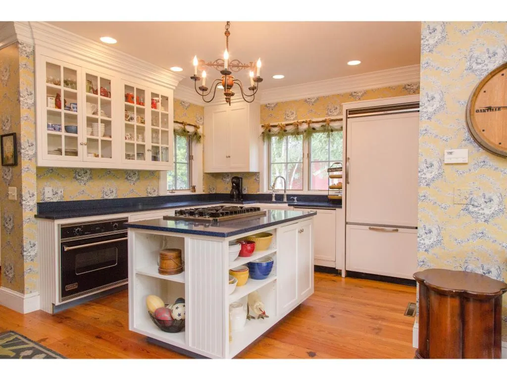 3587-3589 River Road Arlington VT 05250