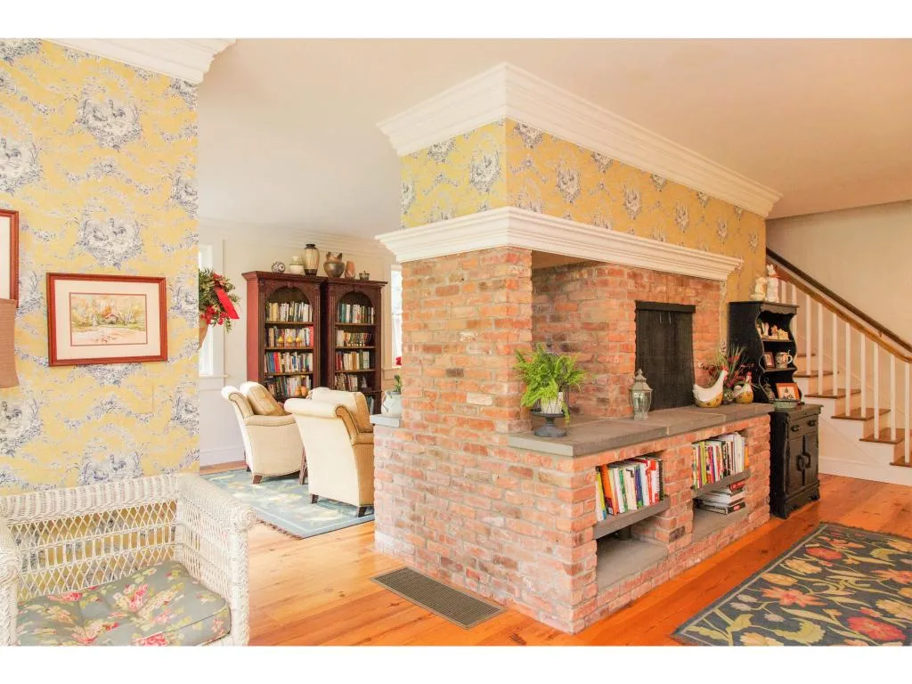 3587-3589 River Road Arlington VT 05250