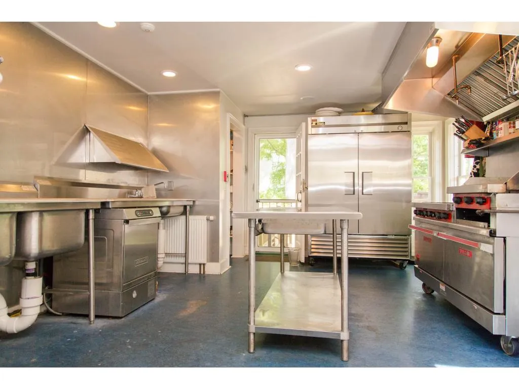 3587-3589 River Road Arlington VT 05250