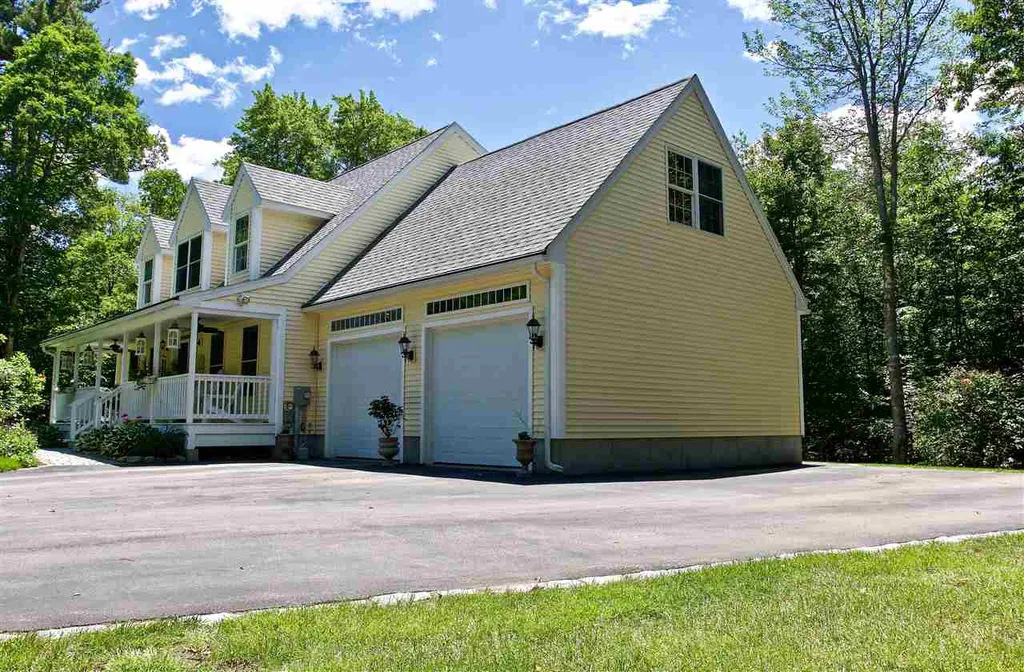 40 Carter Way Strafford NH 03884