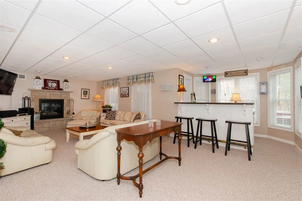 40 Carter Way Strafford NH 03884