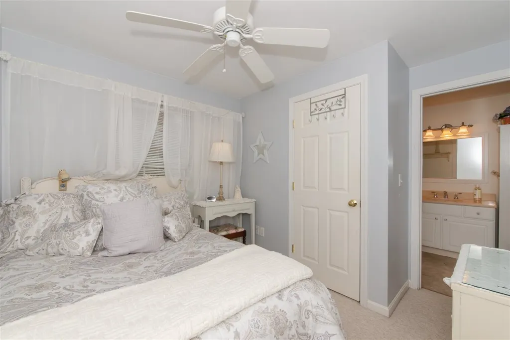 40 Carter Way Strafford NH 03884