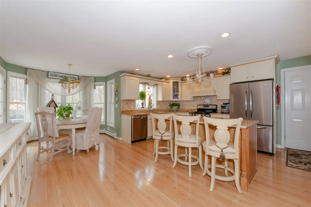 40 Carter Way Strafford NH 03884