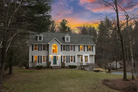 24 Colburn Lane Hollis NH 03049