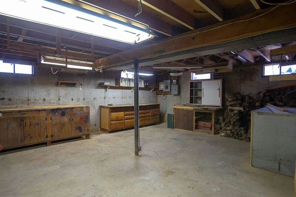 12 Hastings Circle Hinsdale NH 03451