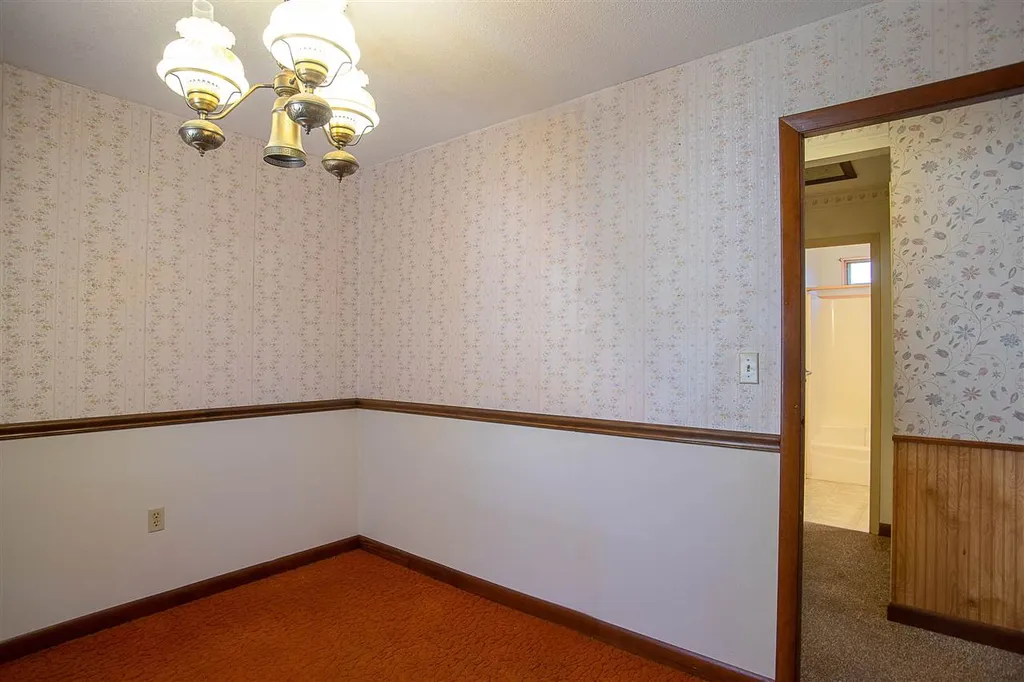 12 Hastings Circle Hinsdale NH 03451