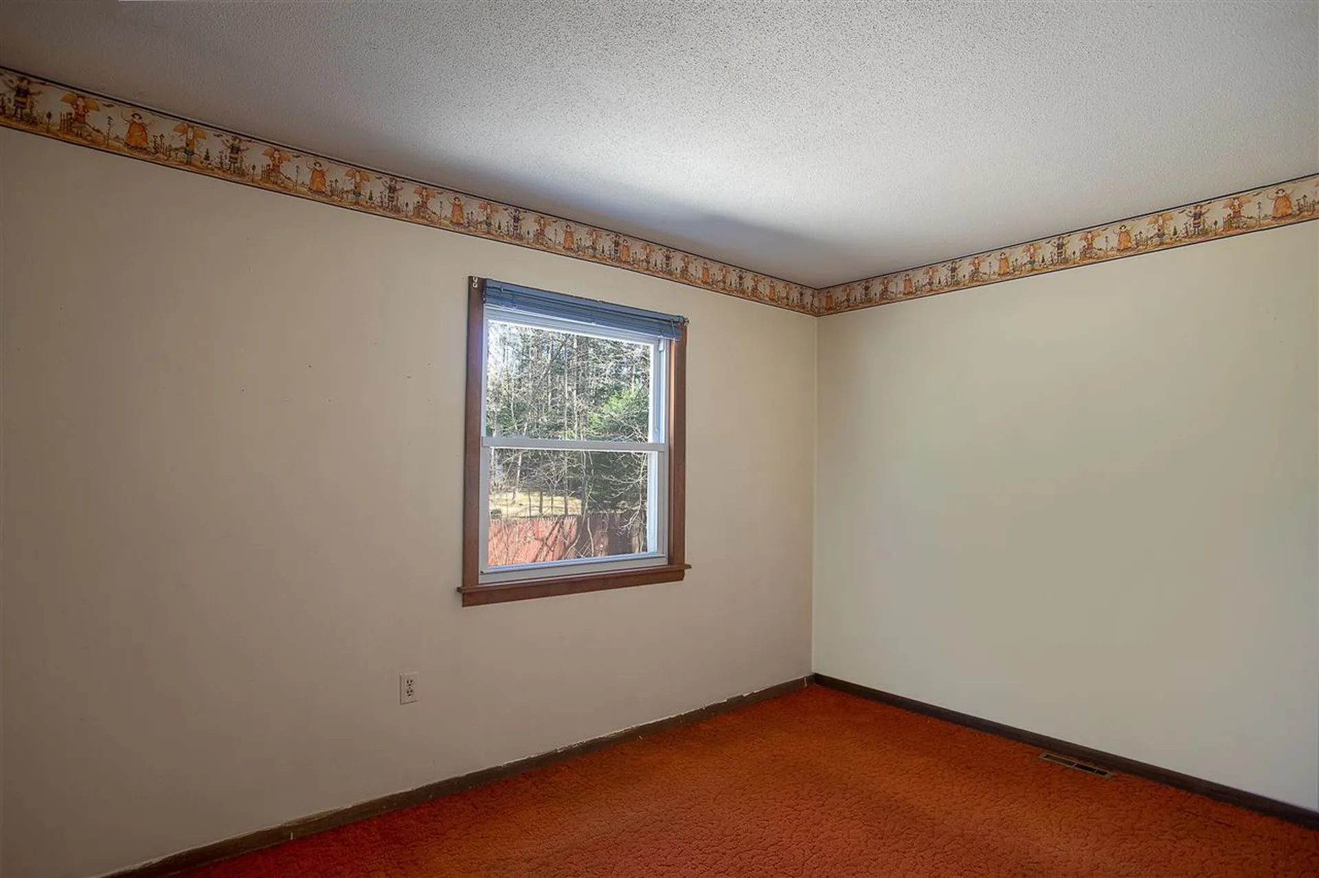 12 Hastings Circle Hinsdale NH 03451