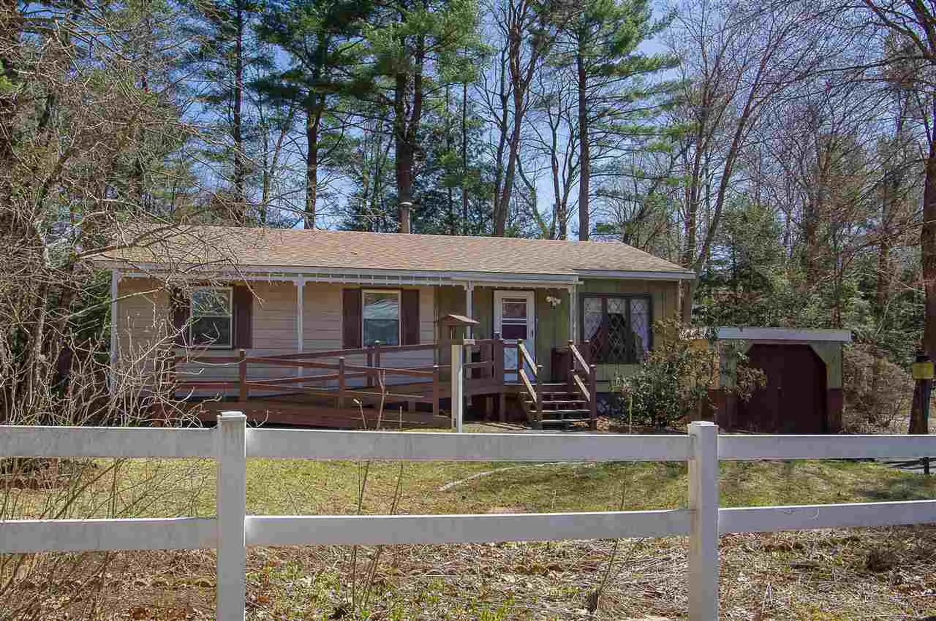 12 Hastings Circle Hinsdale NH 03451