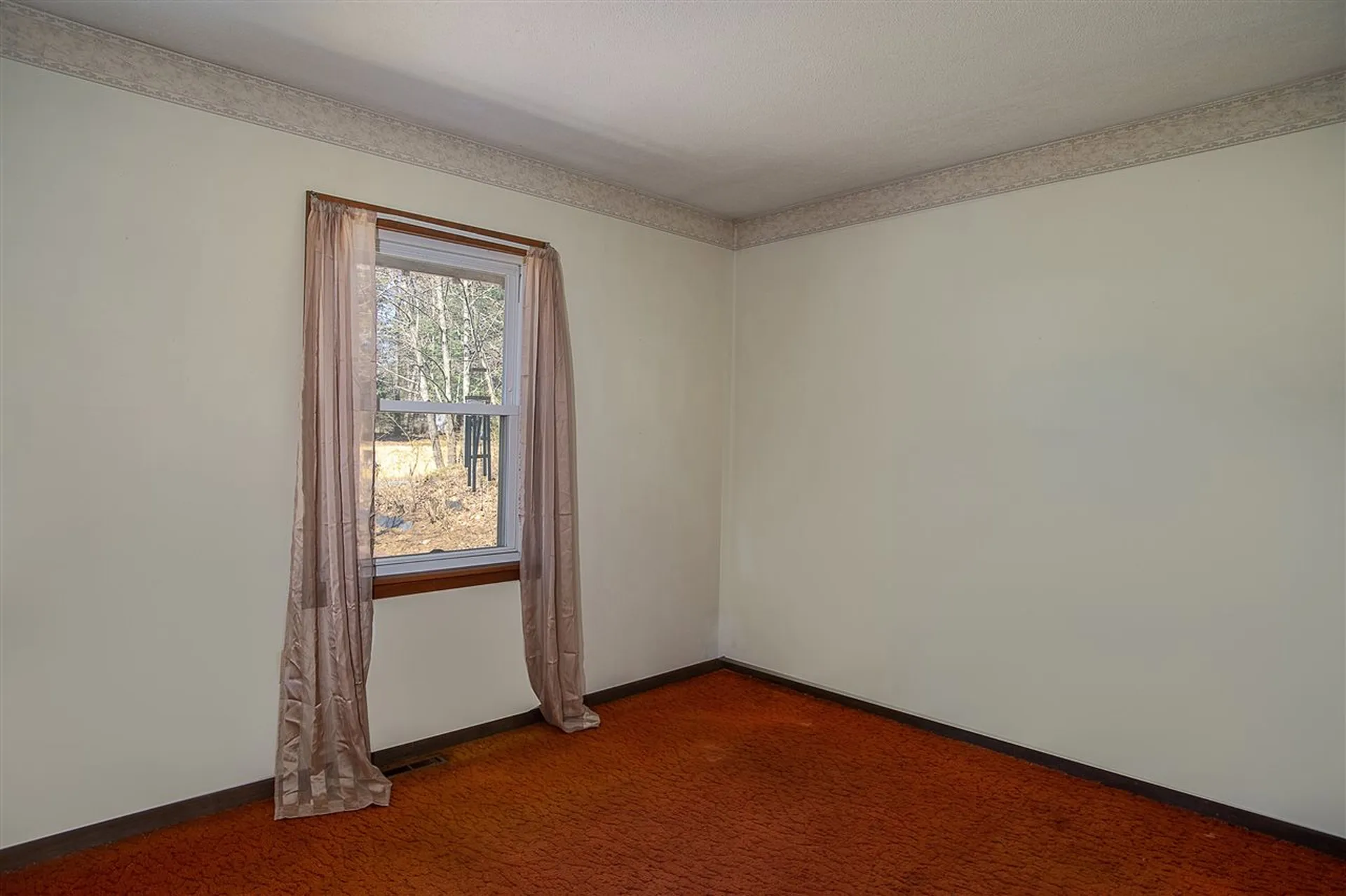 12 Hastings Circle Hinsdale NH 03451
