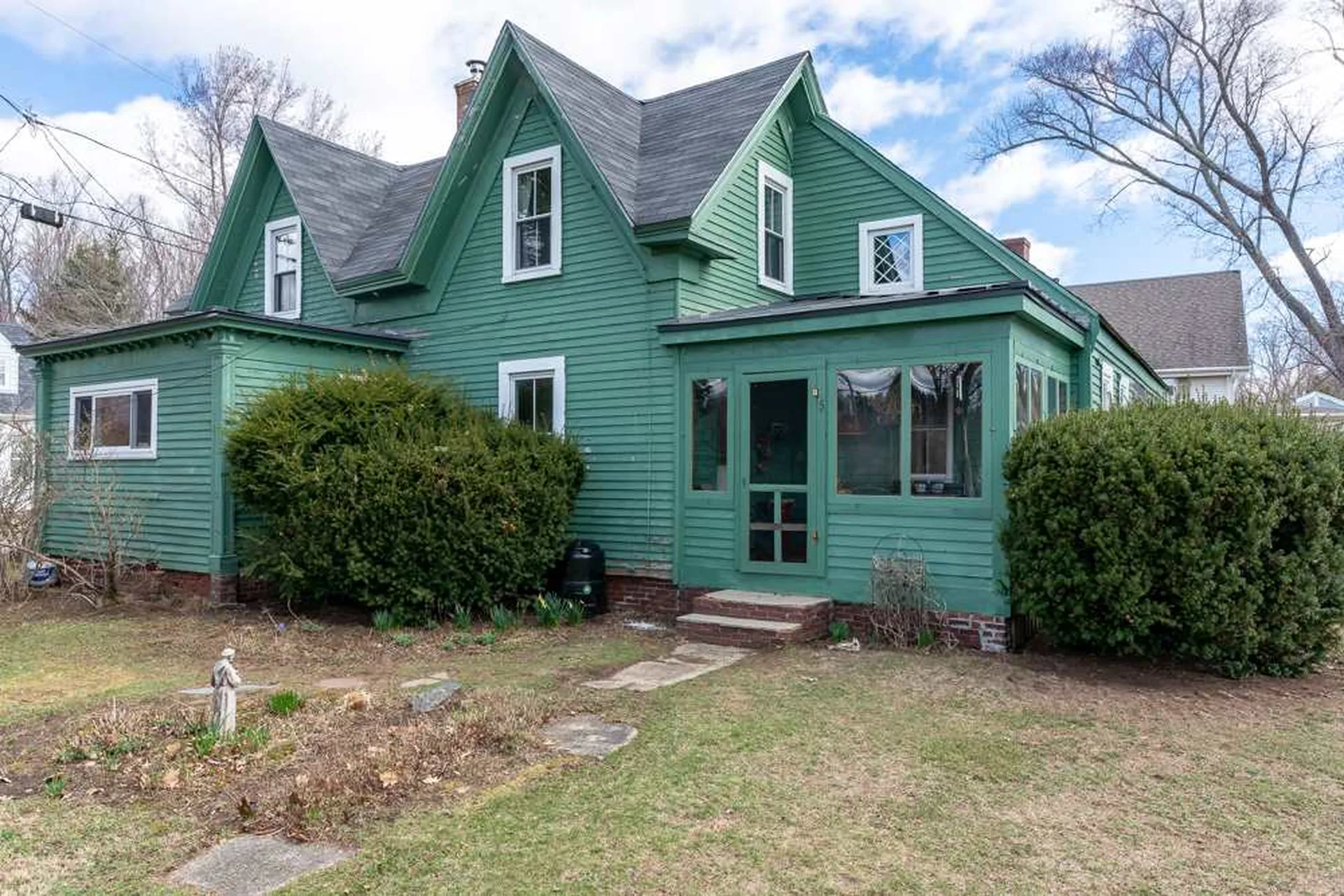 5 Plains Avenue Portsmouth NH 03801
