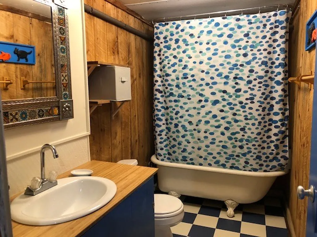 112 Old Coach Road Dummerston VT 05301