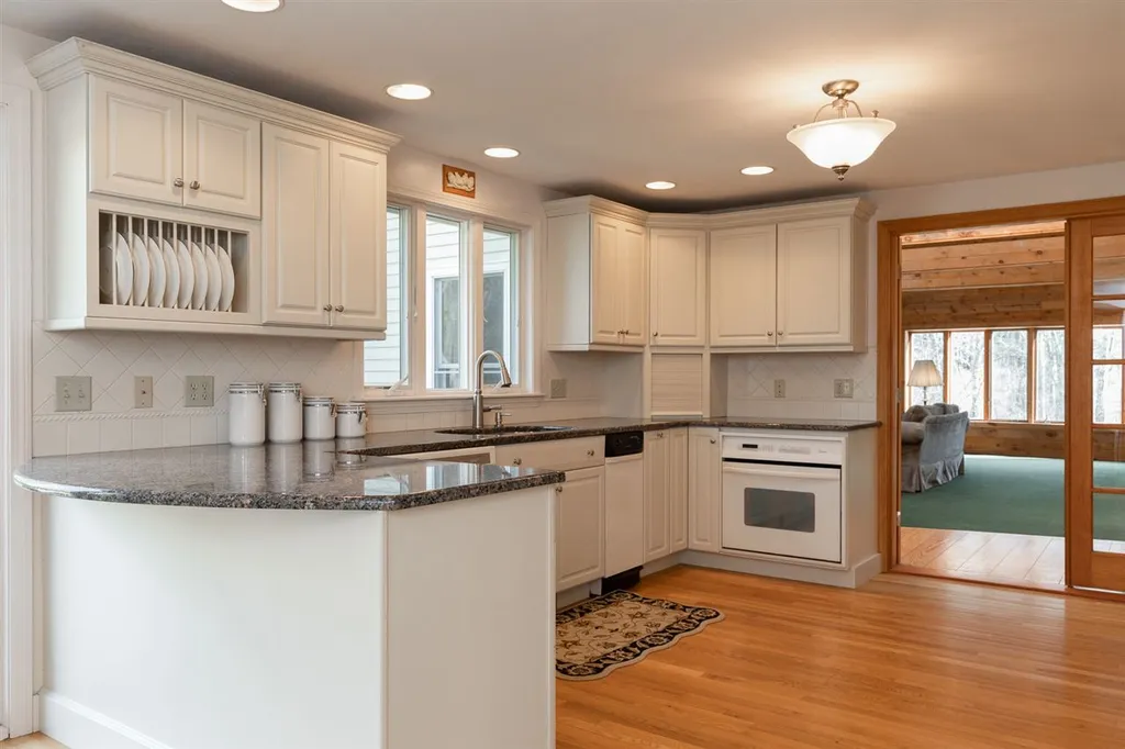 9 Crystal Drive Hampton Falls NH 03844