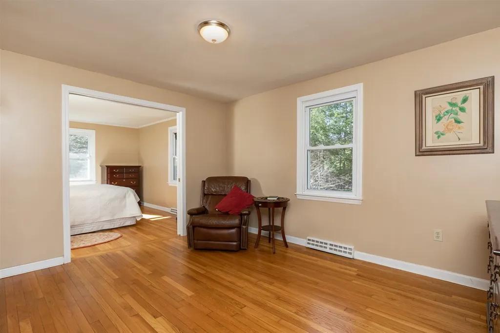 9 Crystal Drive Hampton Falls NH 03844