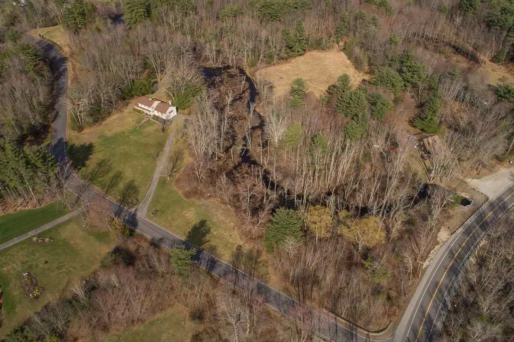 9 Crystal Drive Hampton Falls NH 03844