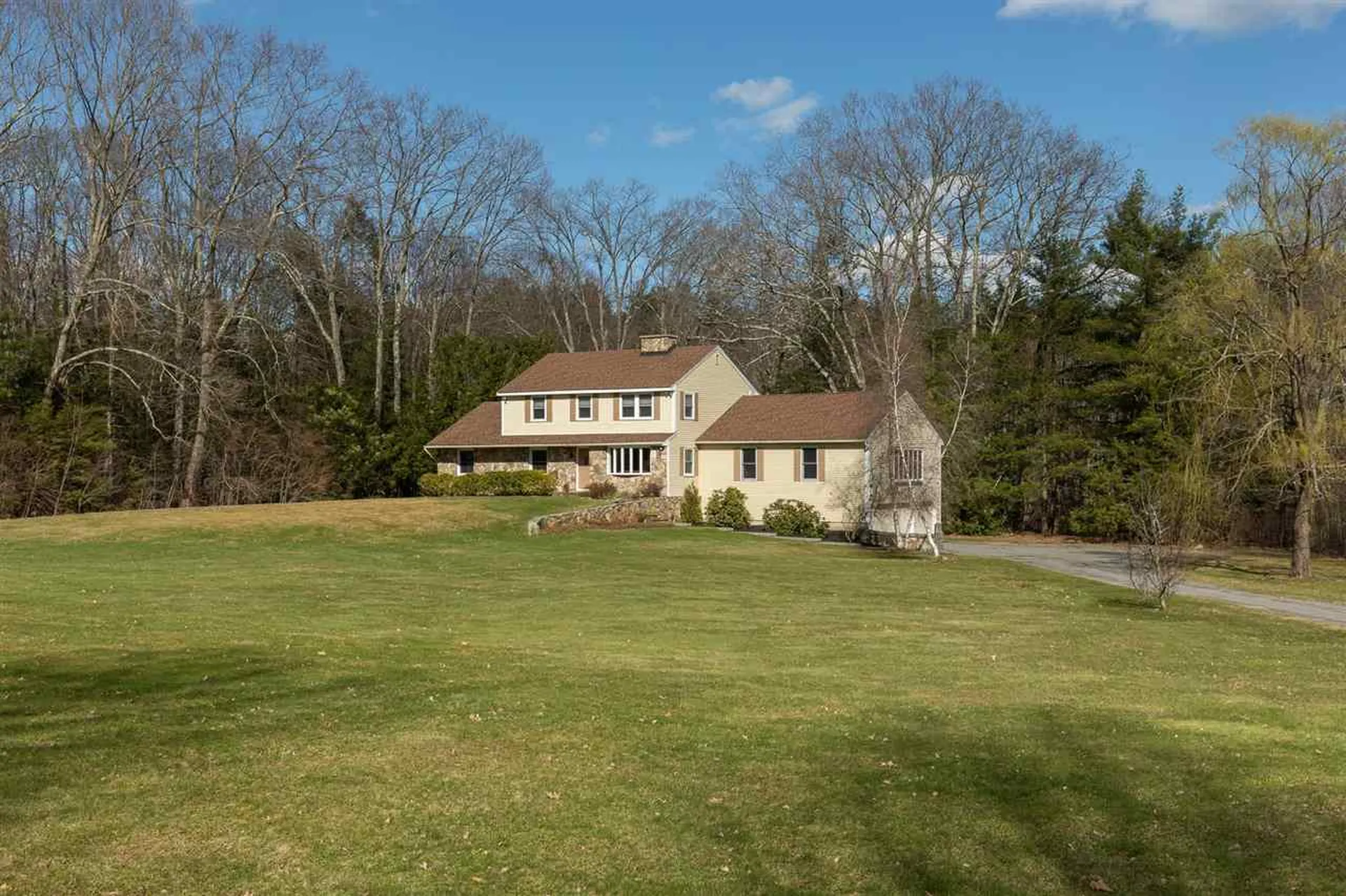 9 Crystal Drive Hampton Falls NH 03844