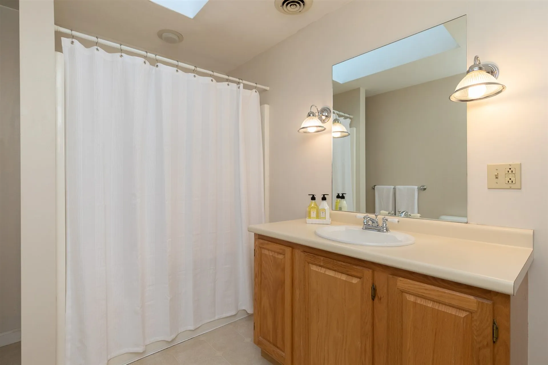 9 Crystal Drive Hampton Falls NH 03844