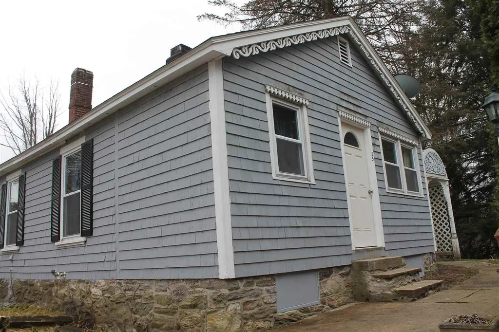 55 Chester Road Derry NH 03038
