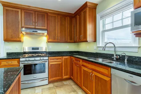 14 Beech Street Burlington VT 05401