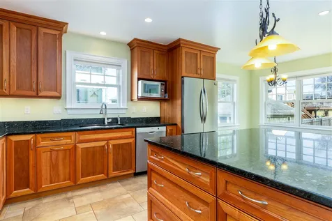 14 Beech Street Burlington VT 05401