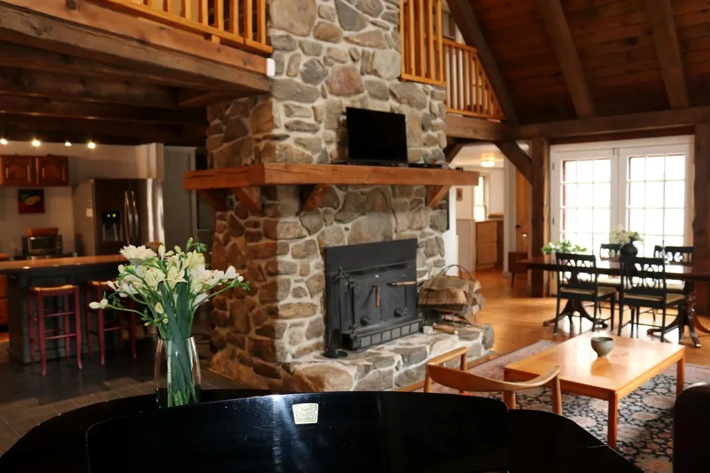 1404 Franklin Pierce Highway Barrington NH 03825