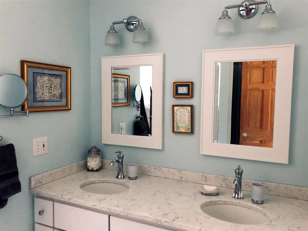 94 Spruce Road Wolfeboro NH 03894