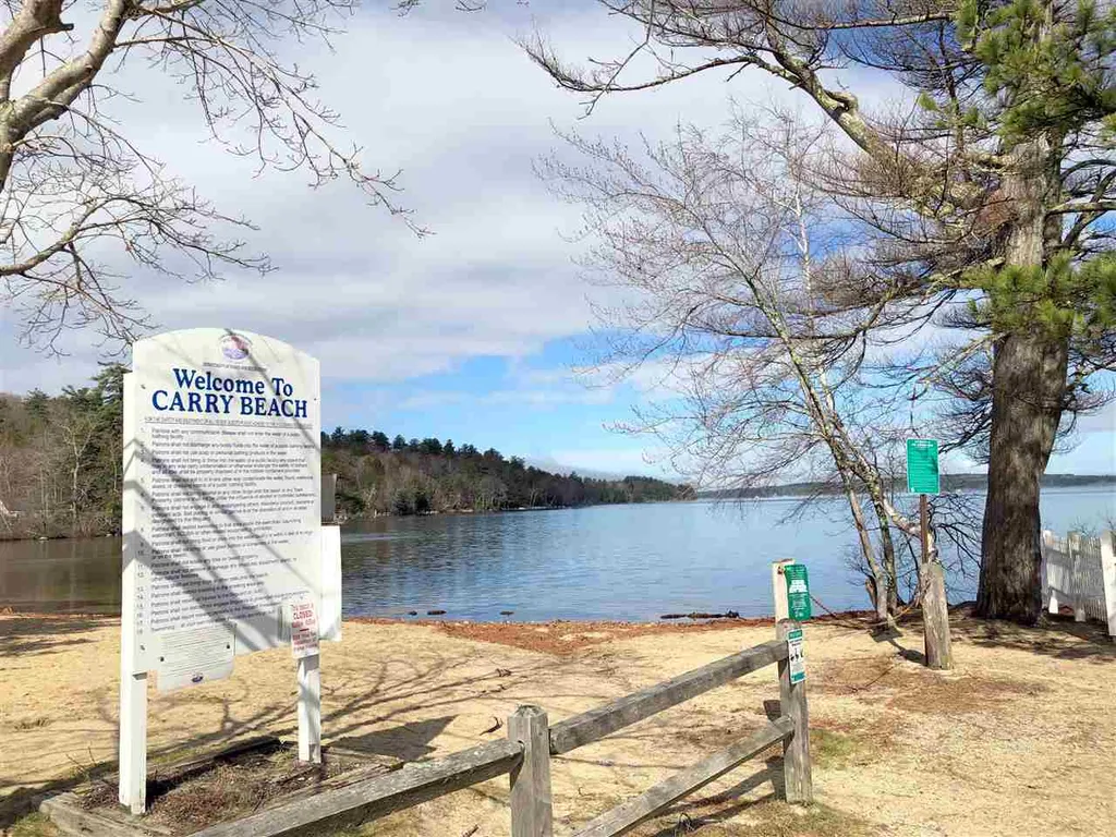 94 Spruce Road Wolfeboro NH 03894