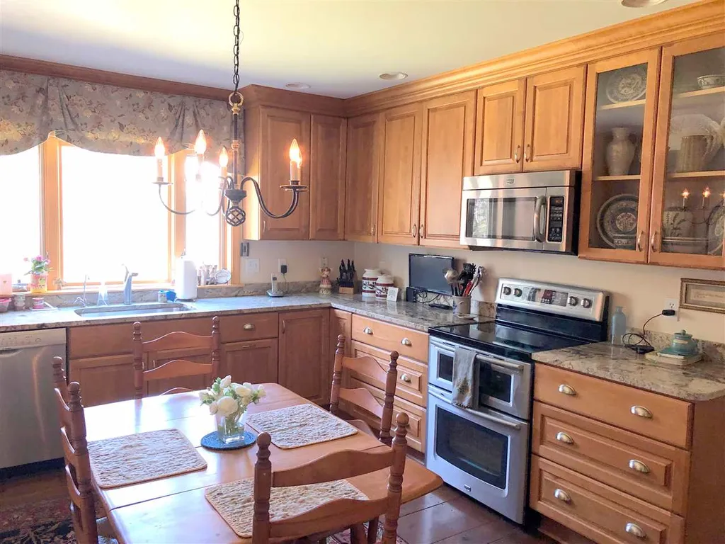94 Spruce Road Wolfeboro NH 03894