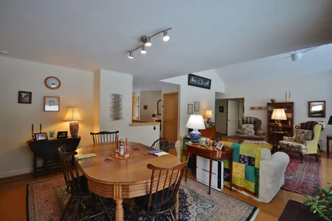 8 Border Lane Woodstock VT 05091