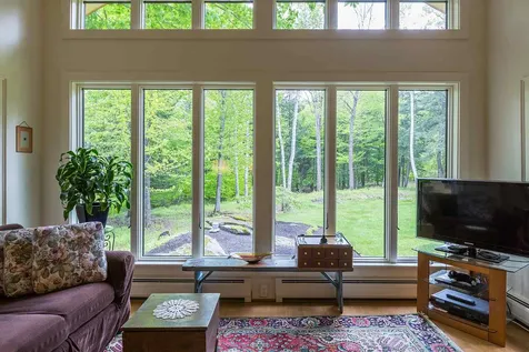 8 Border Lane Woodstock VT 05091