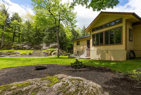 8 Border Lane Woodstock VT 05091