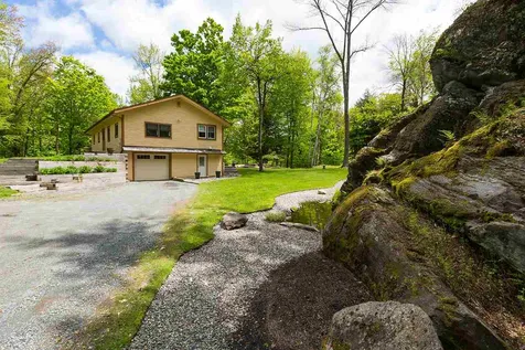 8 Border Lane Woodstock VT 05091