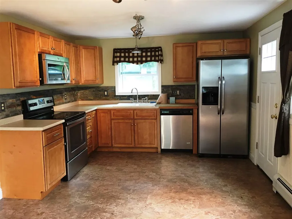 138 Pako Avenue Keene NH 03431