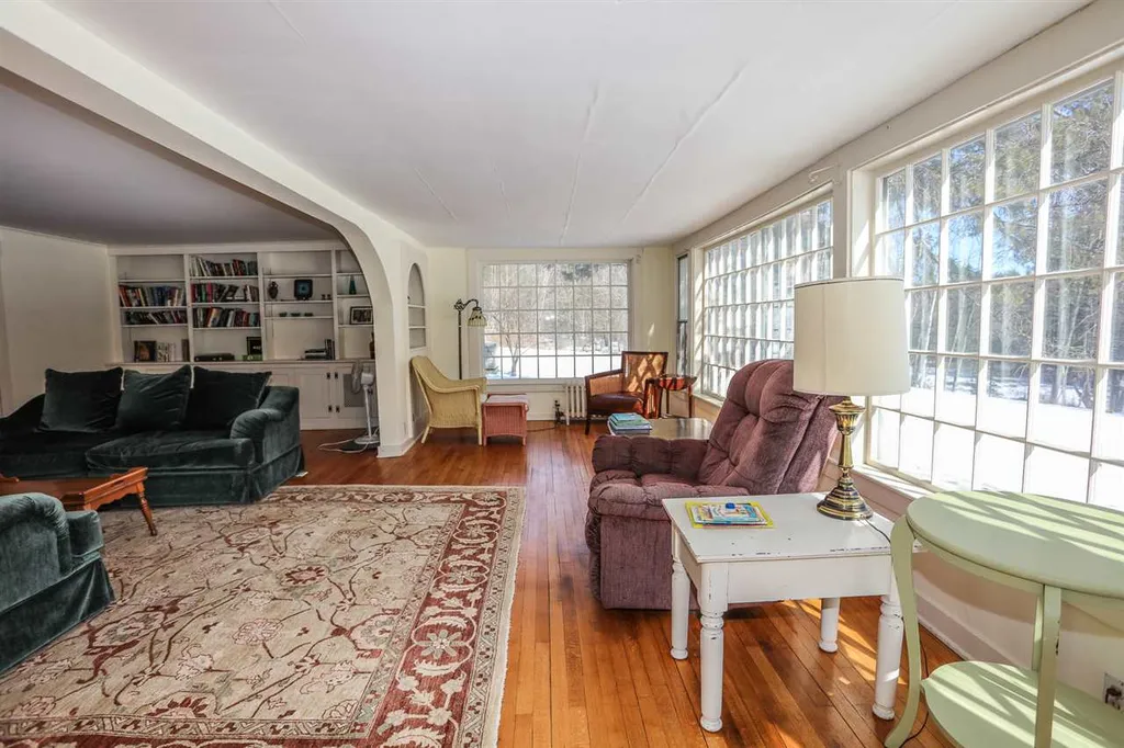 94 Martin Road Weare NH 03281