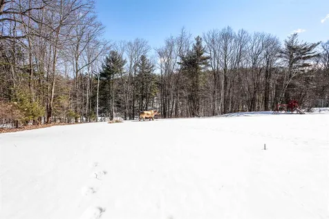 94 Martin Road Weare NH 03281
