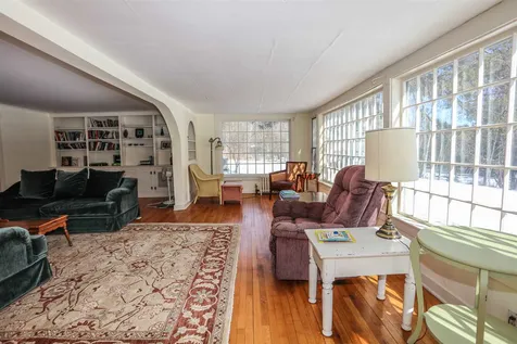 94 Martin Road Weare NH 03281