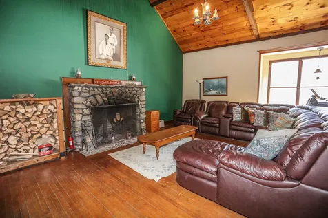 94 Martin Road Weare NH 03281