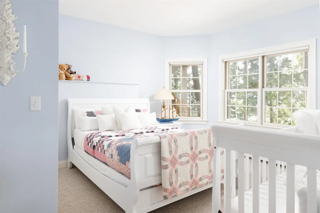 124 Broadside Road Wolfeboro NH 03894
