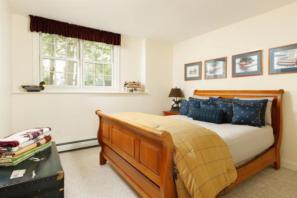 124 Broadside Road Wolfeboro NH 03894