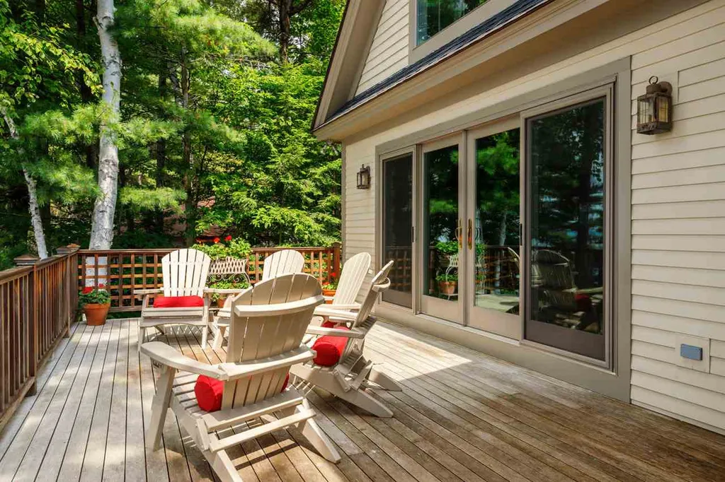 124 Broadside Road Wolfeboro NH 03894