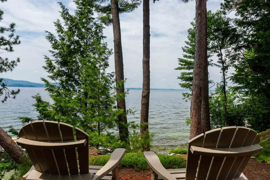 124 Broadside Road Wolfeboro NH 03894