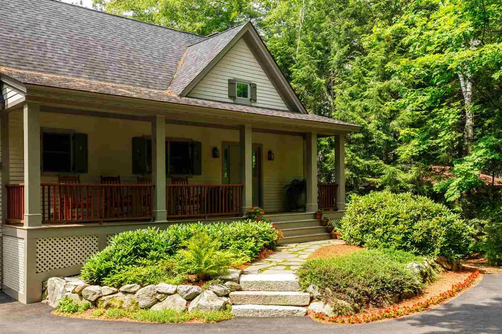 124 Broadside Road Wolfeboro NH 03894